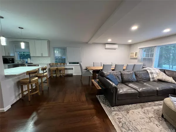 Long Beach, NY 11561,845 E Walnut ST
