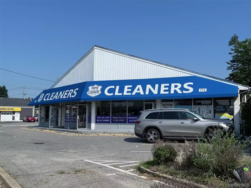 771A-775 Famingdale RD, West Babylon, NY 11704