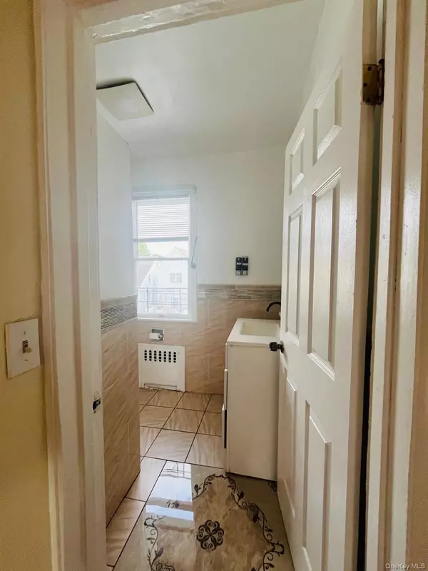 New Rochelle, NY 10801,51 Howard Pkwy #2