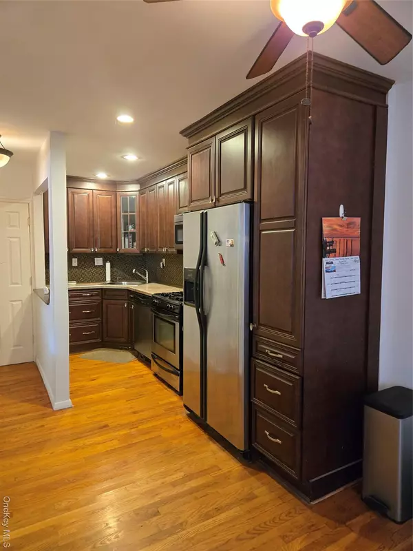 Long Beach, NY 11561,410 East Broadway #7R