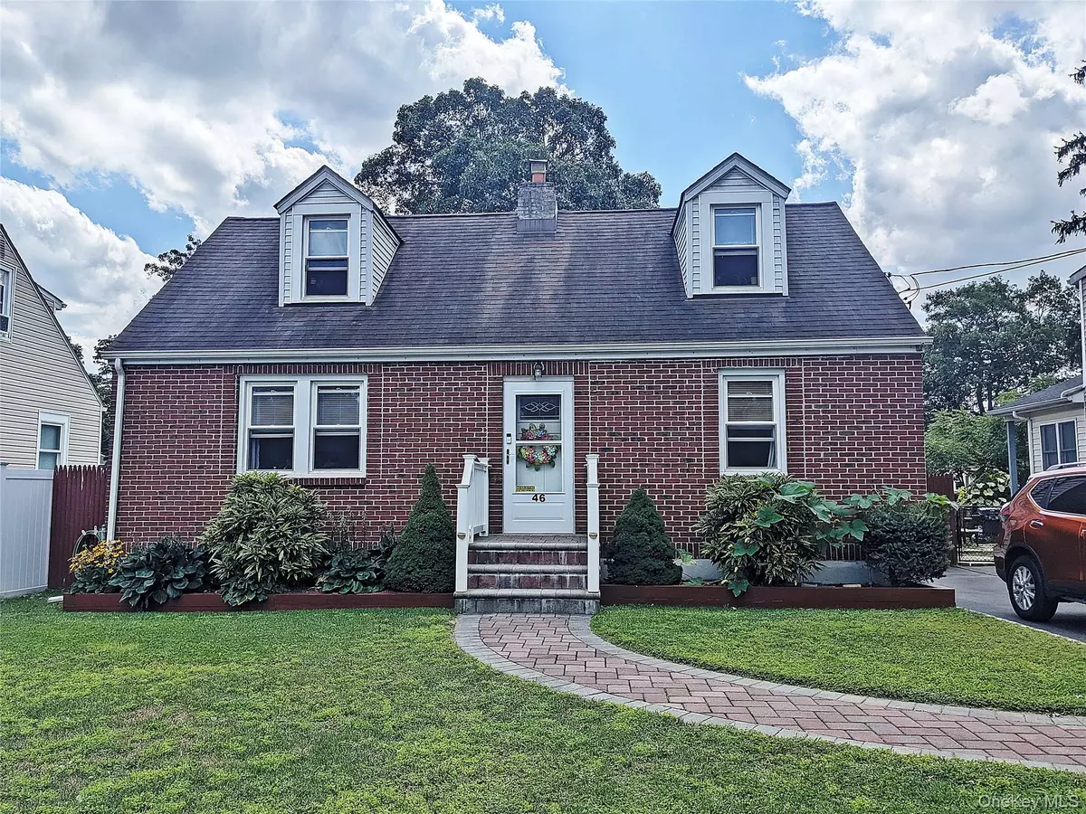 Huntington Station, NY 11746,46 E 19th ST