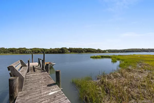 Cutchogue, NY 11935,640 Strohson RD