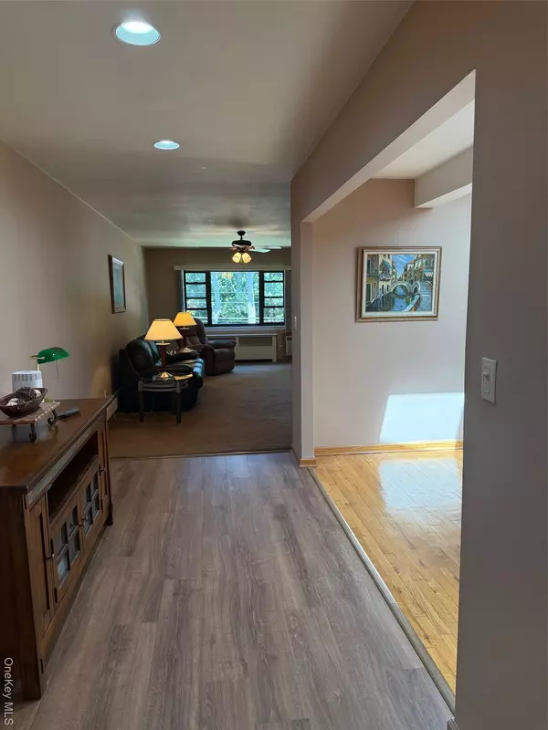 Hewlett, NY 11557,1211 E Broadway #C-24