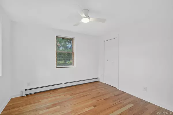 New Windsor, NY 12553,85 Holloran RD
