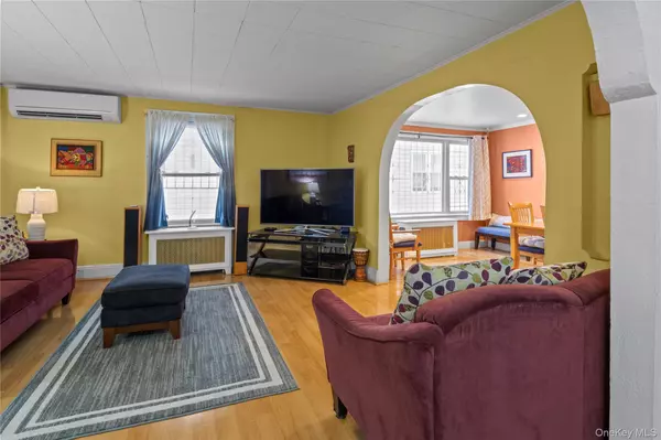 Jamaica, NY 11434,13450 174th ST