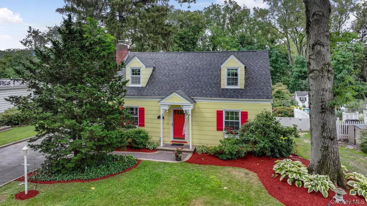 New Windsor, NY 12553,117 Holly DR