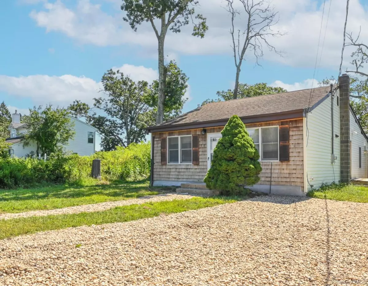 Shirley, NY 11967,38 Lafayette DR