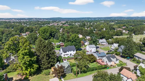 Beacon, NY 12508,15 William ST