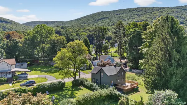 Beacon, NY 12508,15 William ST