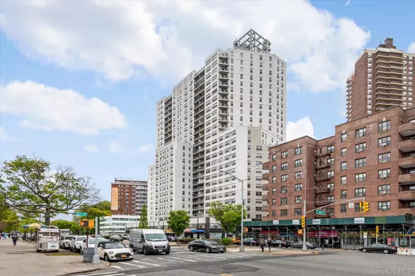 Kew Gardens, NY 11415,125-10 Queens BLVD #1425