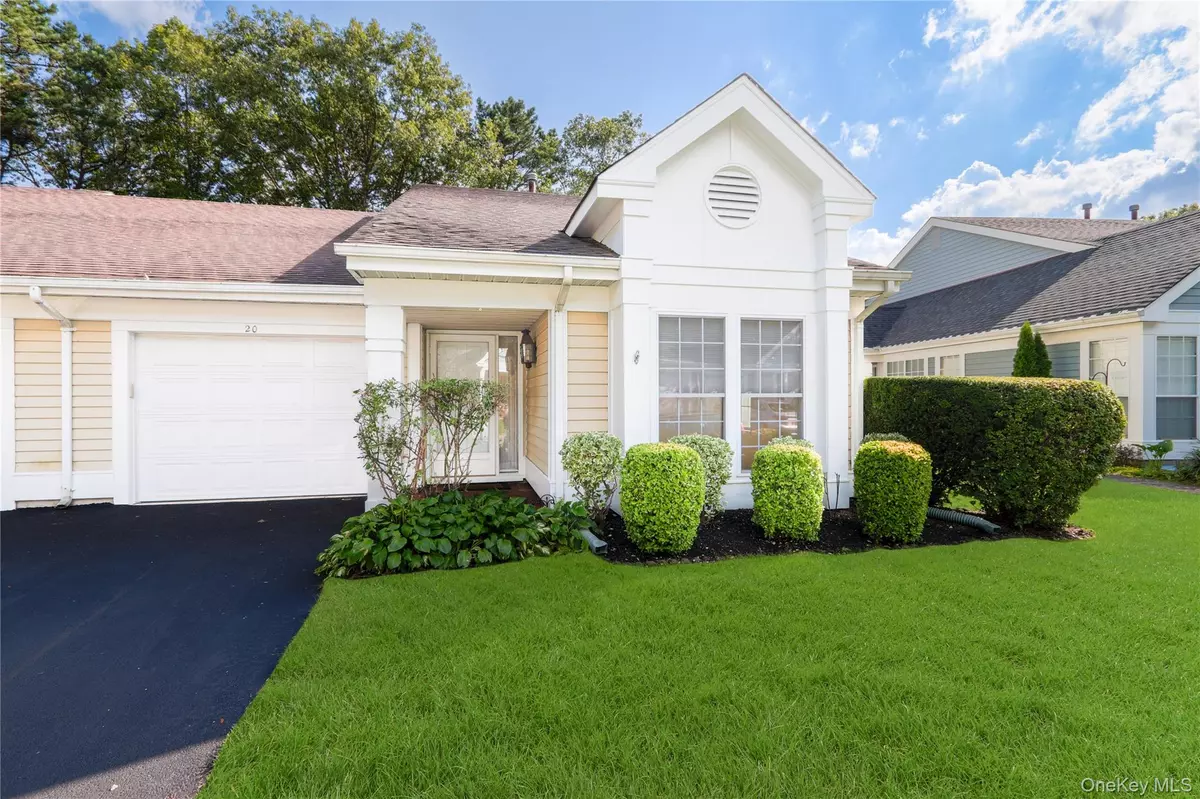 Ridge, NY 11961,20 Amagansett CT