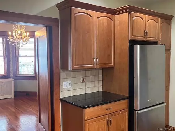 Hicksville, NY 11801,172 W Nicholai ST