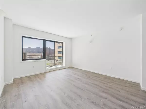 Rego Park, NY 11374,97-30 64th AVE #5D