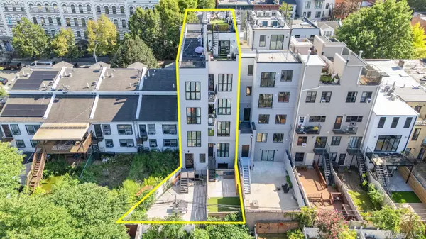 Brooklyn, NY 11233,305 Sumpter ST