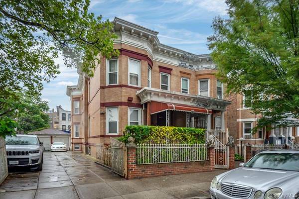 515 E 26th ST, Brooklyn, NY 11210