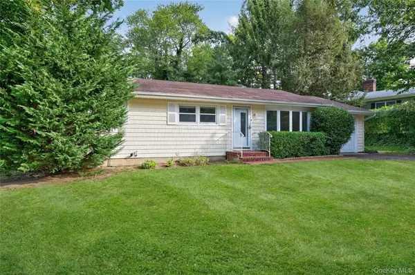 Glenwood Landing, NY 11547,4 King ST
