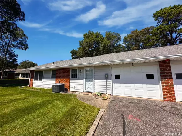 Ridge, NY 11961,69 Enfield CT #B