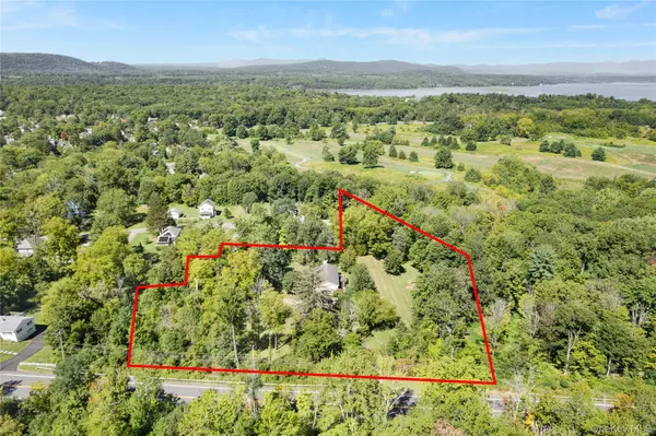 Staatsburg, NY 12580,22 Mountain View AVE