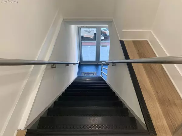 Oyster Bay, NY 11771,3-5 Audrey AVE #2