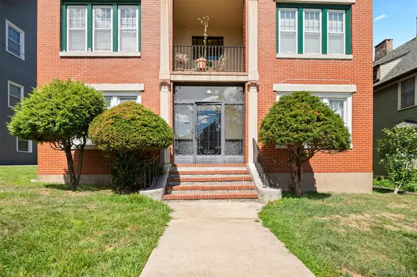 Nyack, NY 10960,128 High AVE