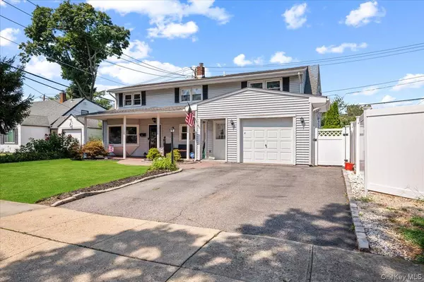 Levittown, NY 11756,53 Periwinkle RD
