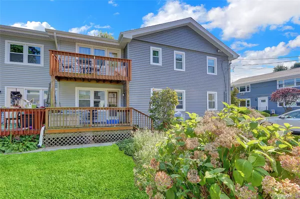 Islip, NY 11751,113 Finch LN #1B