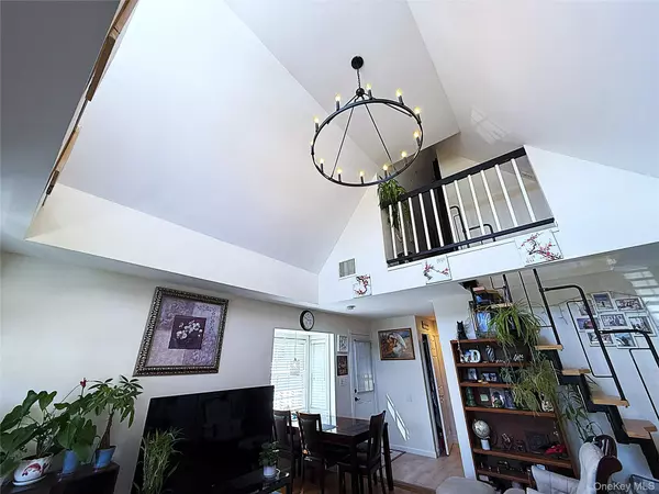 Amity Harbor, NY 11701,3 Desoto RD