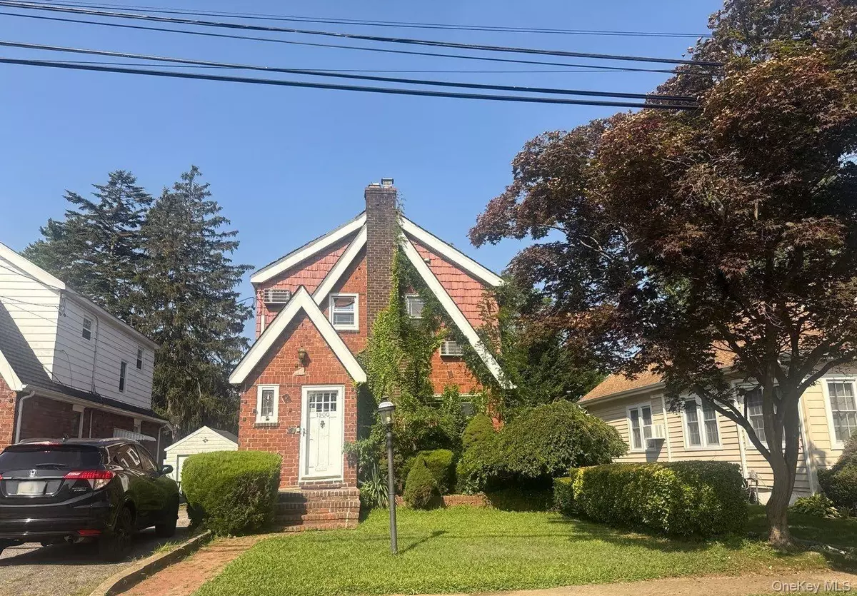 Baldwin, NY 11510,1900 Carleton PL