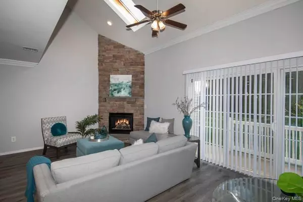 South Setauket, NY 11720,51 Neal #51