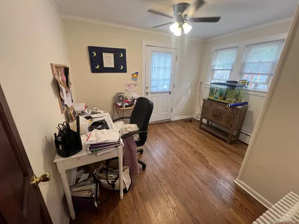 Greenvale, NY 11548,105 Simonson RD #1