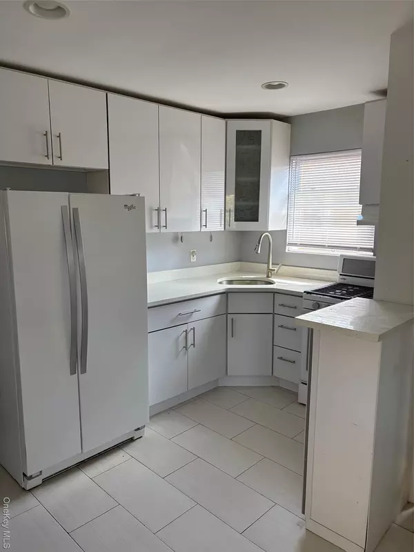 Long Beach, NY 11561,407 Park AVE ##2