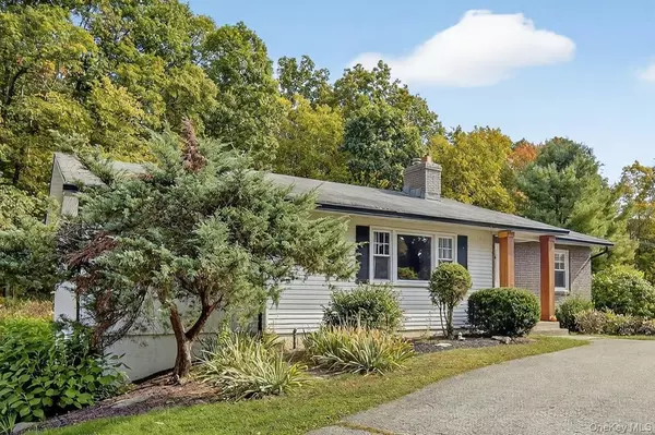 Pleasant Valley, NY 12569,58 Cole RD