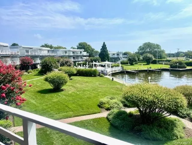 Westhampton Beach, NY 11978,35 Library AVE #6J