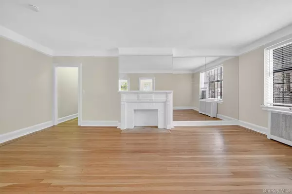 White Plains, NY 10601,2 Westchester AVE #3Q