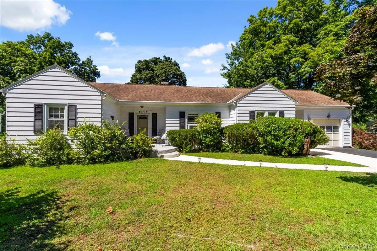 Poughkeepsie, NY 12603,5 Priscilla LN