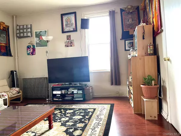 Woodside, NY 11377,37-43 58th ST