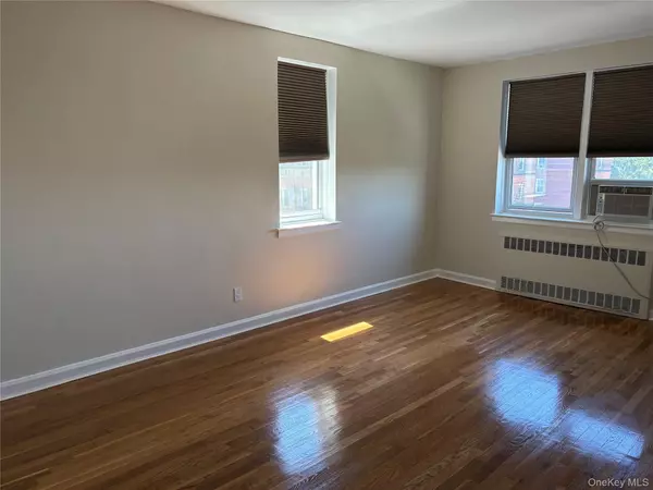 22 Mulford PL #6C, Hempstead, NY 11550