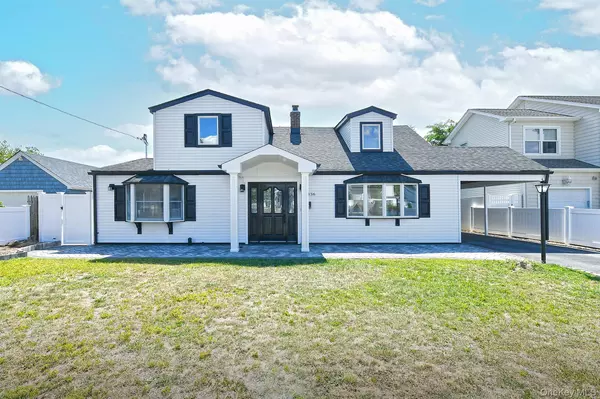 Massapequa Park, NY 11762,136 Reiss AVE