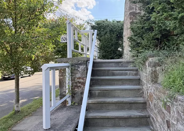 Mamaroneck, NY 10543,1306 Henry AVE #2