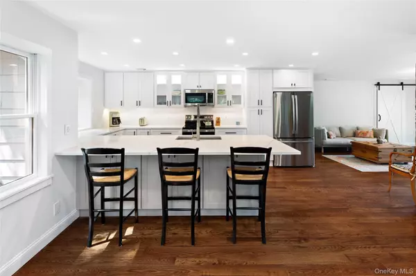 South Salem, NY 10590,9 S Shore DR