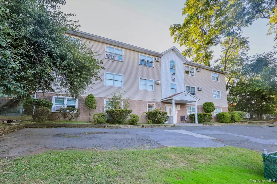 231 Blauvelt RD, Monsey, NY 10952