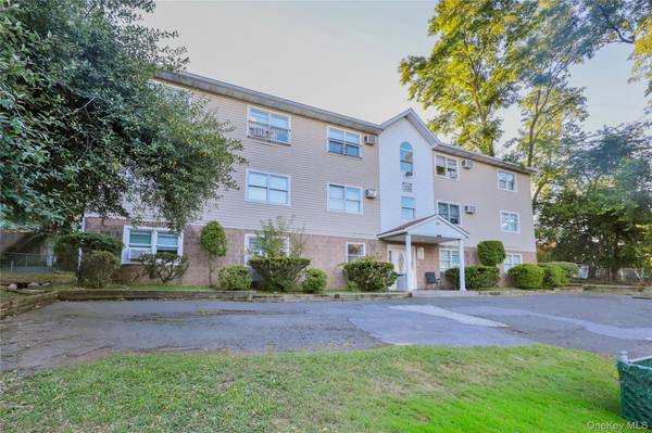 231 Blauvelt RD, Monsey, NY 10952