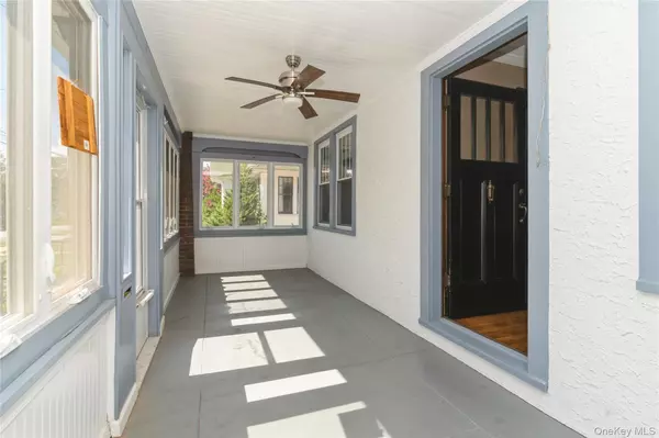 Lynbrook, NY 11563,63 Lenox AVE