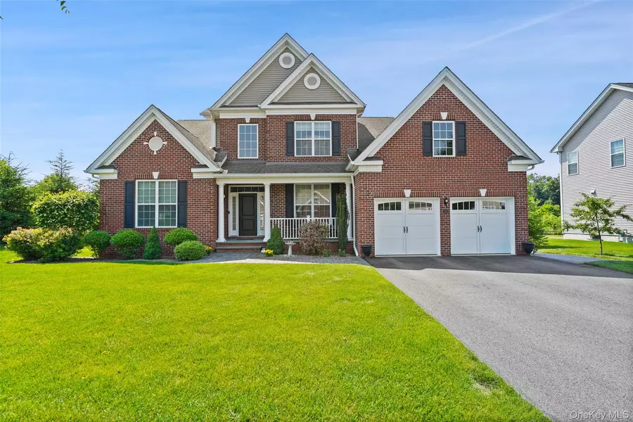 5 W Van Buren WAY, Hopewell Junction, NY 12533