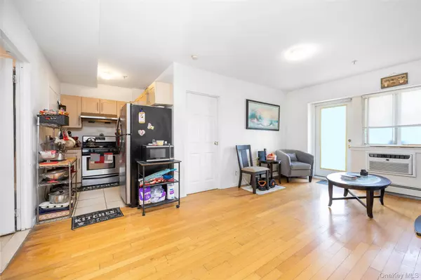 Flushing, NY 11354,140-24 31st DR #2C