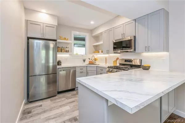 Hastings-on-hudson, NY 10706,2 Main ST #2E