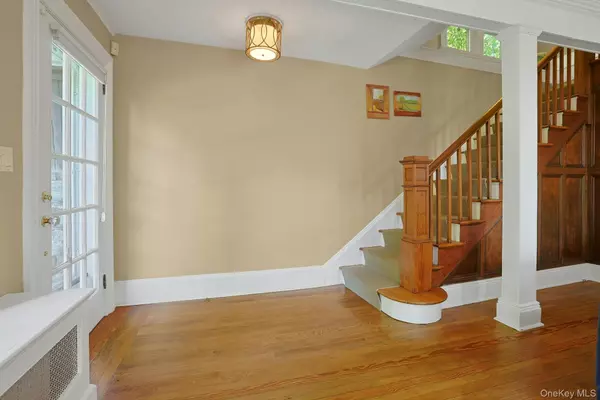 Mount Kisco, NY 10549,17 Mountain AVE