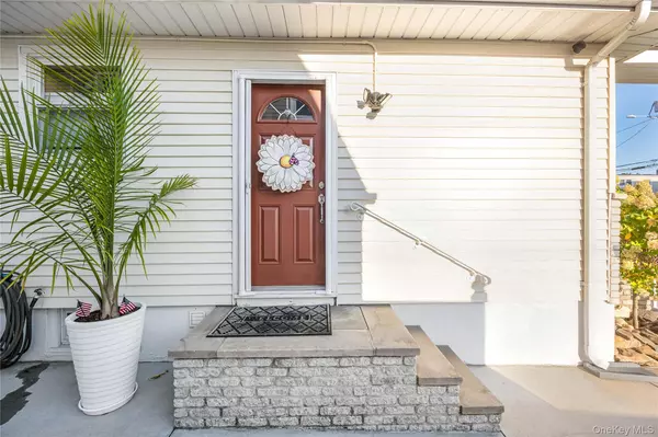 Franklin Square, NY 11010,976 Third