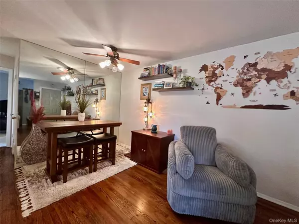Patchogue, NY 11772,1 Fair Harbor DR #1