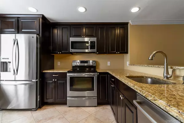 Mahopac, NY 10541,1001 Williamsburg DR